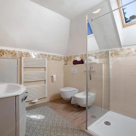 Sabine - Martha Apartment Merano