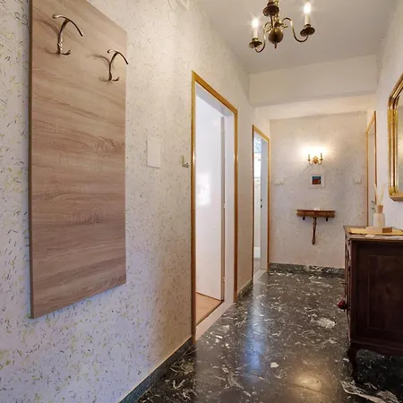 Sabine - Martha Apartment *